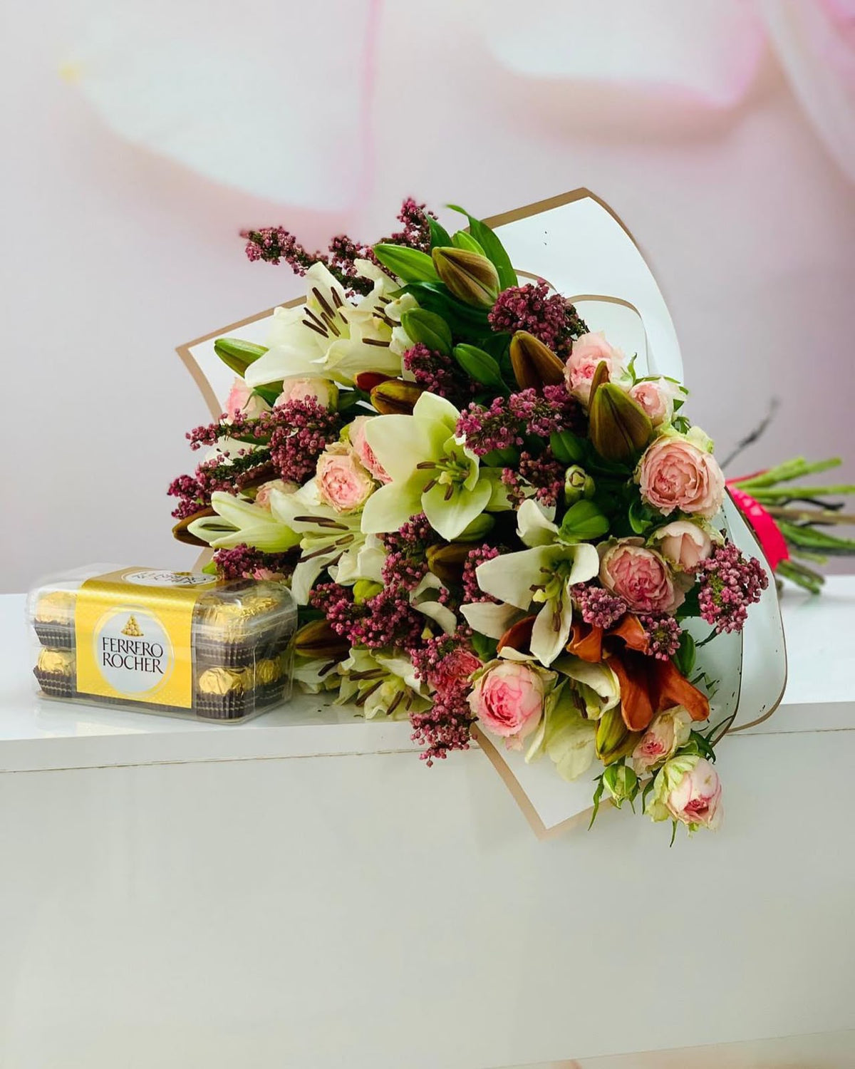 Boquet With Chocolate
