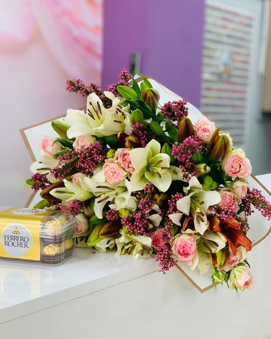 Boquet With Chocolate